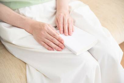 震災後、夫と実母を相次いで亡くした母。娘として助けたこと