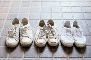 白スニーカーは枠の範囲内なら何足でも