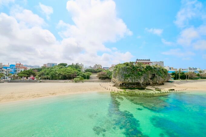 沖縄の波の上ビーチ