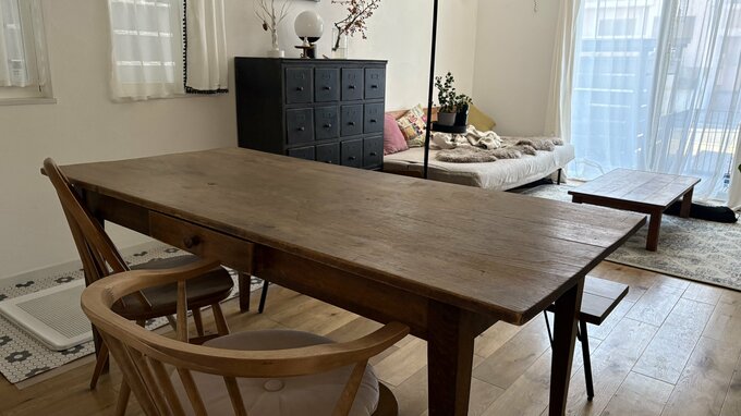 ダイニングテーブル