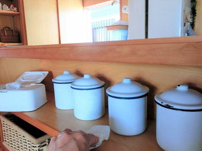 ワンアクションの指一本であけられるフラップタイプが断然使いやすい