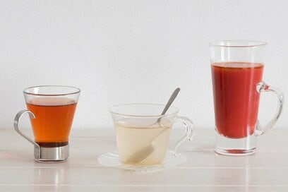 飲むだけダイエット対決！「ホットトマトジュースVSスパイス白湯VSあずき茶」の驚きの結果は？