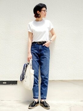 秋の白Tシャツのインナーはこれ！ユニクロのブラトップで美乳がつくれるワケ