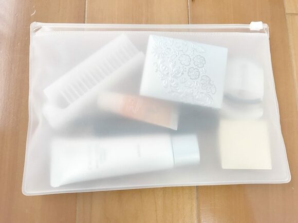 旅行のときにもいつもと同じアイテムを持って行きます