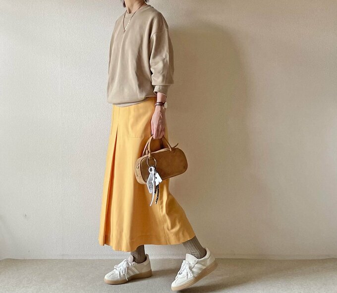 アディダスアイボリー2