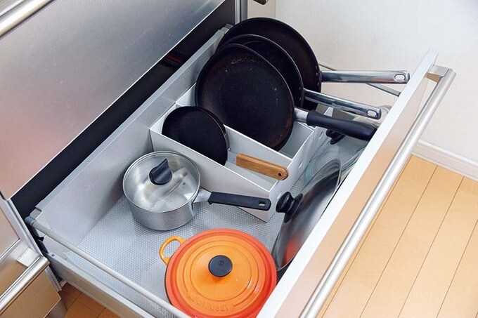 コンロ下の下部の引き出し