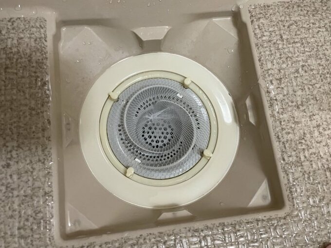 排水口に部品