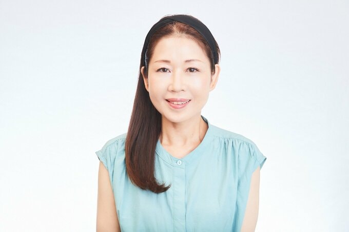 大人のカチューシャヘア