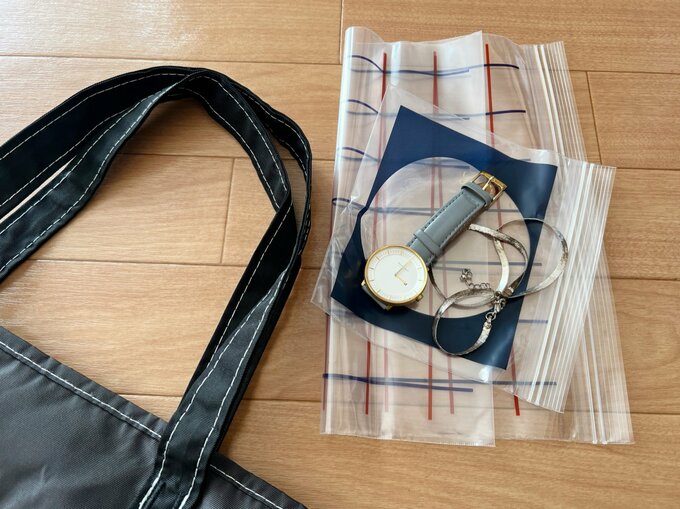 ジッパーつきビニール袋