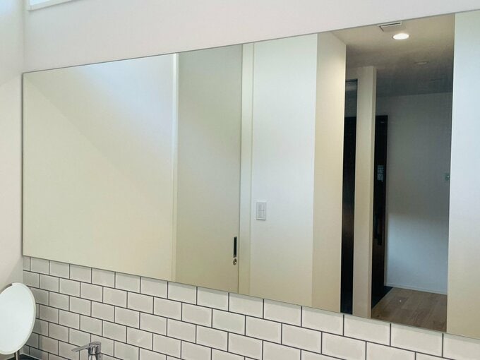 洗面台の一面鏡