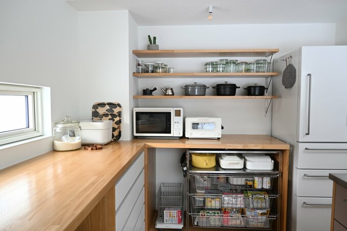 カウンターのL字につながる部分