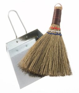 ソファ下や家具の隙間のホコリ取りに!<ホウキ&チリトリ>