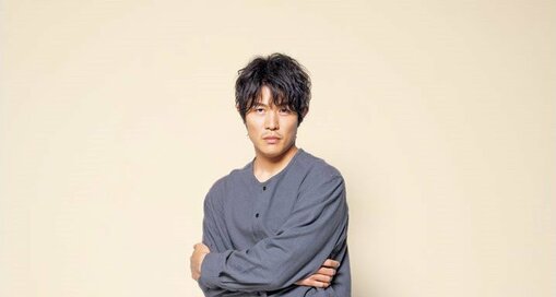 鈴木亮平さんが王道ラブコメに挑戦。「恋愛なんて関係ない、という人におすすめです」