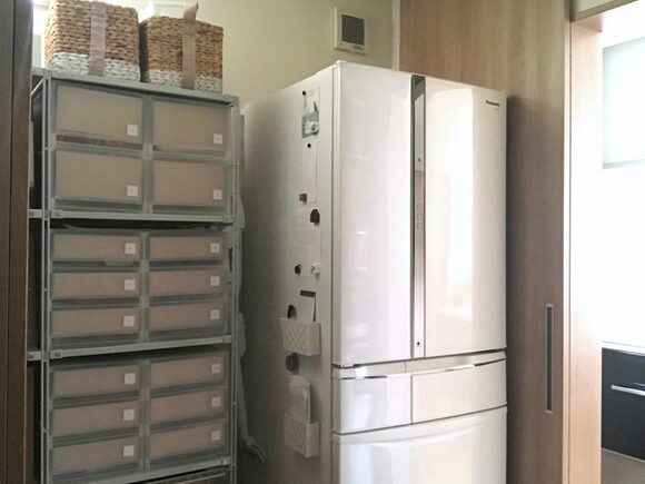 冷蔵庫回りの収納テク