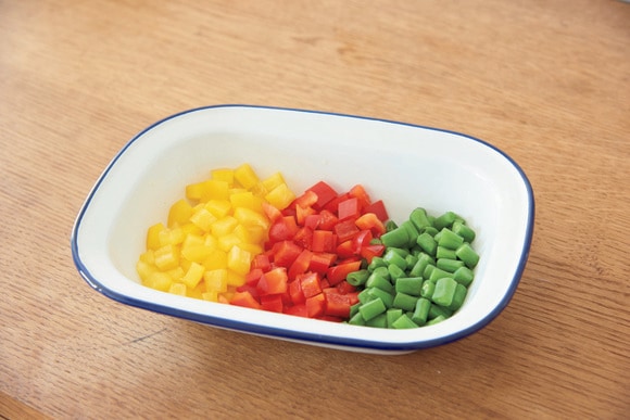 彩りのよい野菜を使う