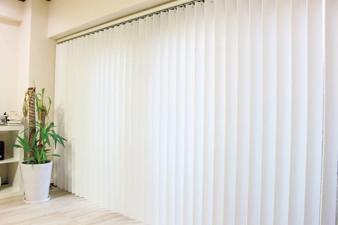 東京ブラインド「吸音ブラインド フェルトーン」