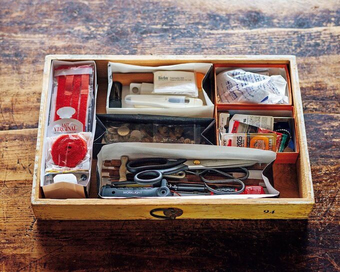 整った文房具入れ引き出し