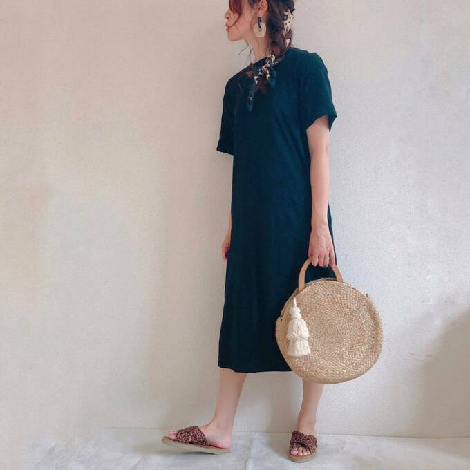 レギンスと合わせたブラウンコーデに！