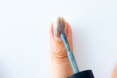 不器用さんでもできる簡単セルフネイル。よくあるお悩みも解決