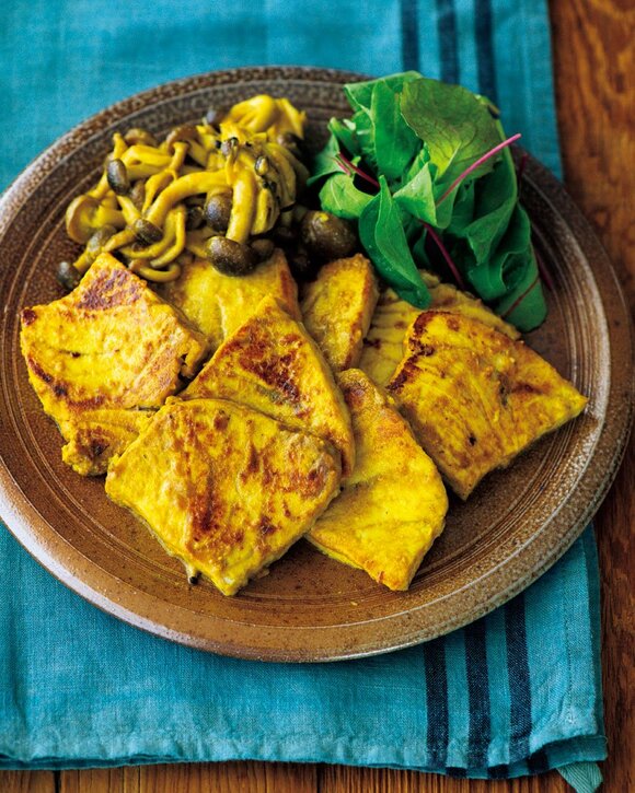 メカジキとシメジのタンドリー炒め