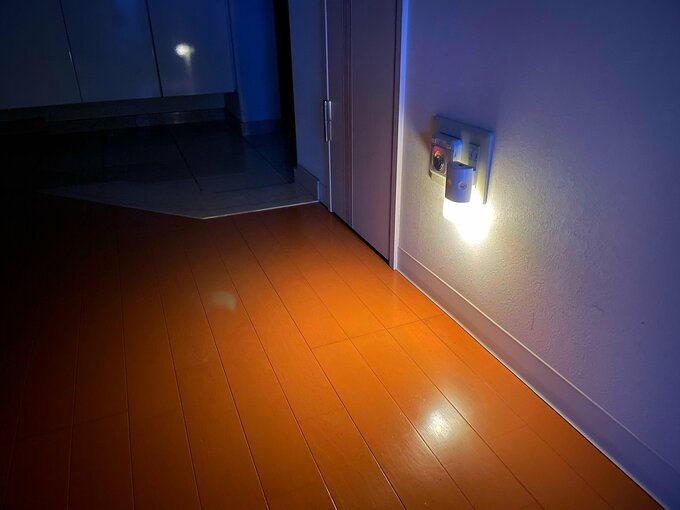 人感センサーつき足元灯