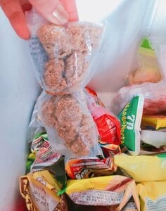 細く長い形にして、立てます