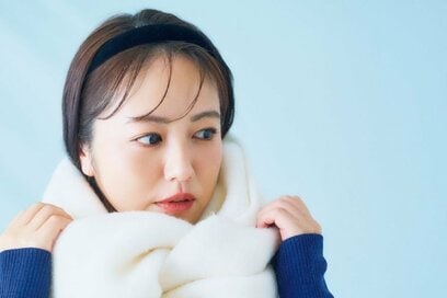 「マイナス2キロ見え」がかなう大人の小物使い5選。大判ストールはひと巻きで小顔効果あり