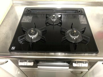 築20年、実家のガスコンロの買い替え。ガラストップで掃除がラクに