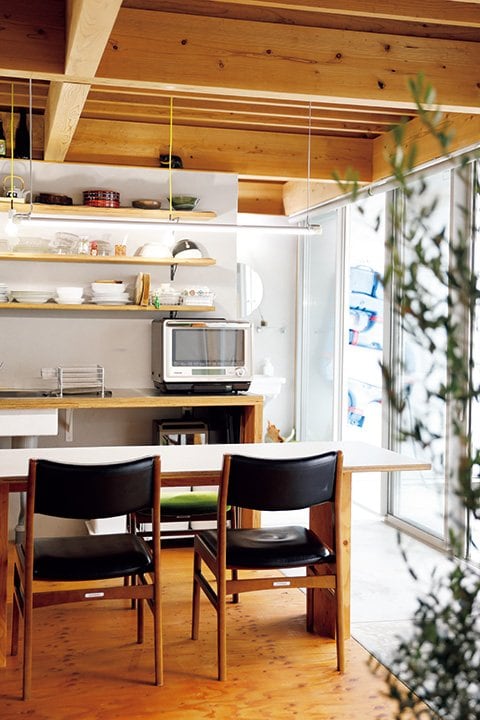 明るく日当たりのいいダイニングキッチン