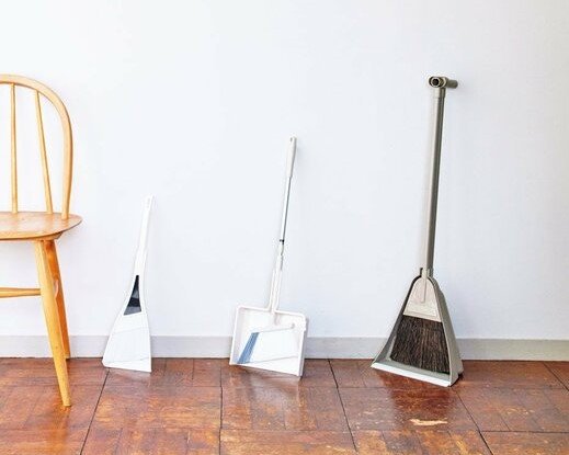 左から山崎実業、アイワ、コメリ