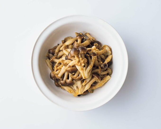 シメジの白ごまあえ