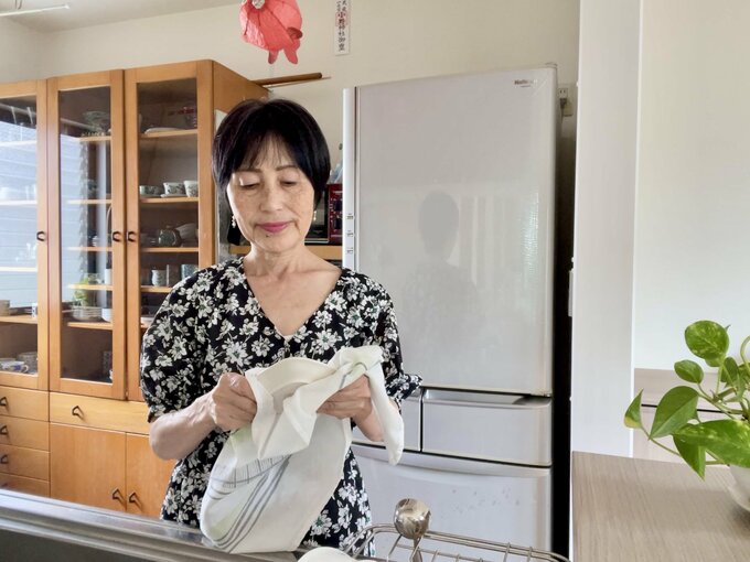 キッチンに立つライフさん