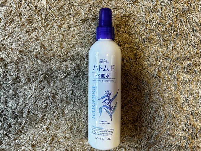 ハトムギ化粧水スプレータイプ正面写真