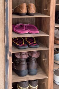 春夏は棚板をプラス!