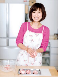 豚こまをにぎり固める