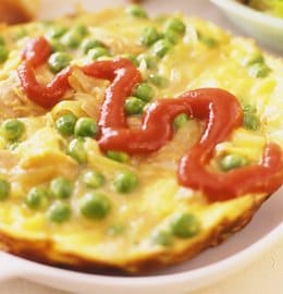 グリーンピースとツナのオムレツ