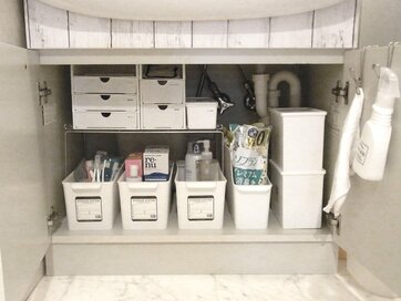 全部セリアとキャンドゥで！洗面台下収納が気持ちいいほど片づく
