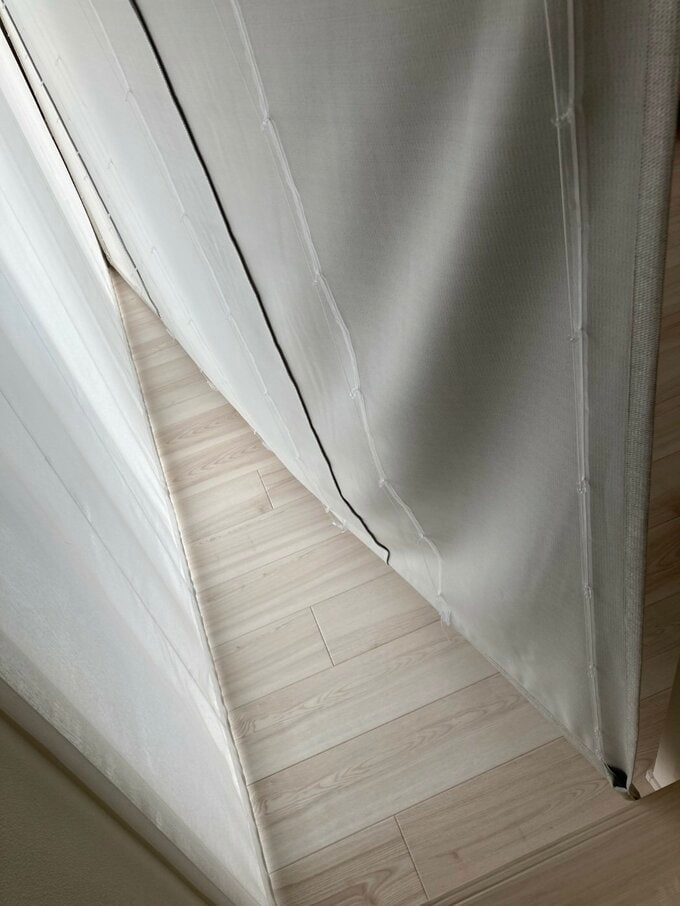シェードカーテンの裏