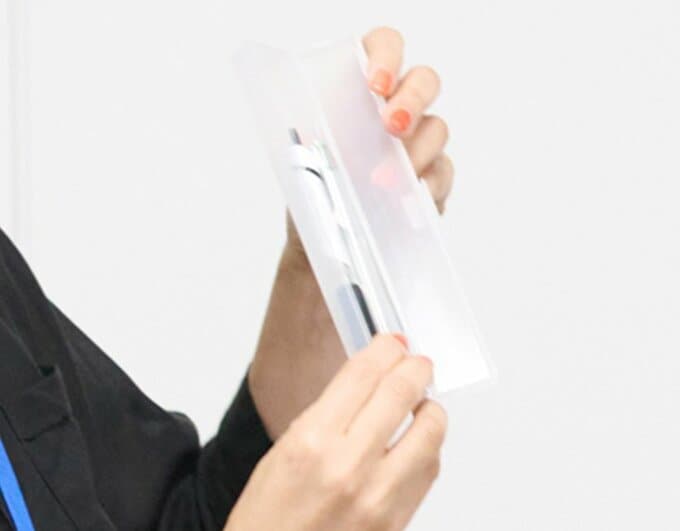 ボールペンを収納している様子