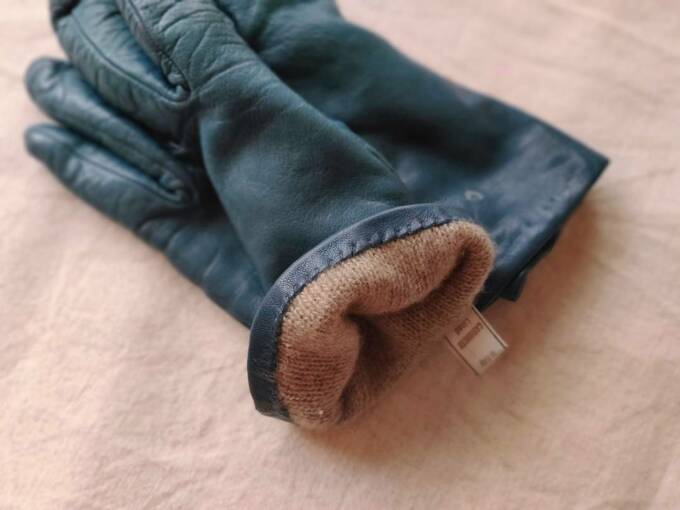レザーの手袋