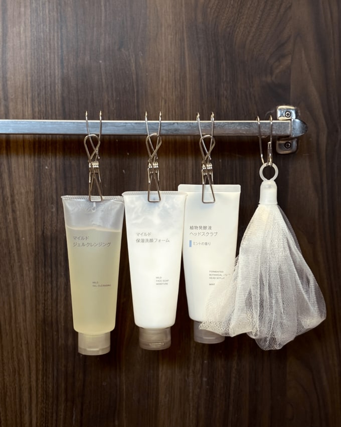 「ステンレスひっかけるワイヤークリップ」（¥490）