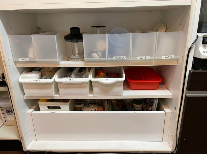 片づけ後の棚の中