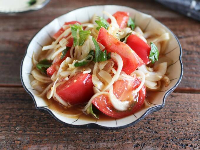 新タマとトマトのゴマポン和え