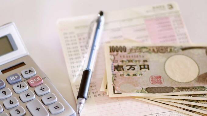 電卓やお札など