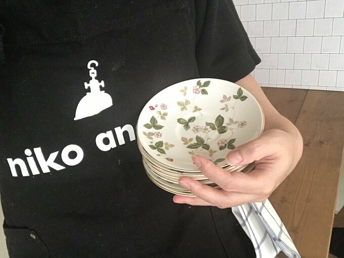 片づけをする様子