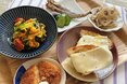 50代ふたりの「リアルな食卓」5つ。シシャモは丸ごと食べる、おかずのいらない“丼もの”も