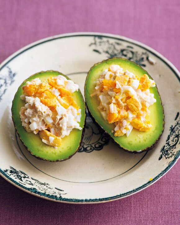 アボカドカップのサラダ