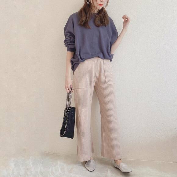 ニットパンツと合わせたコーデ