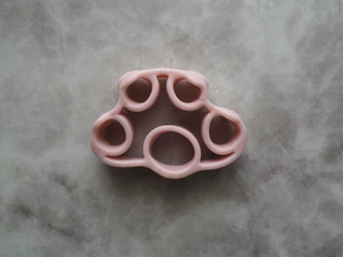 フィンガーストレッチャー