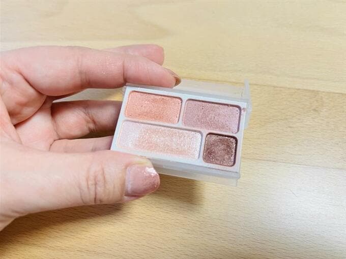 無印良品「アイカラー4色タイプ(02.コーラル)」890円